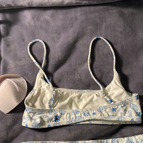 Australian Cotton On white & blue shell bikini - Picture 5 of 9